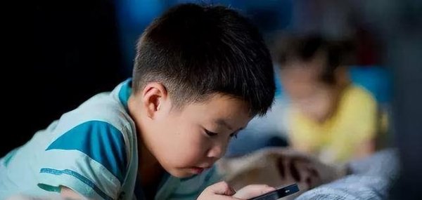 闪牛 孩子偷看“不良网站”怎么办？这三个方法一验就中，删了也没用